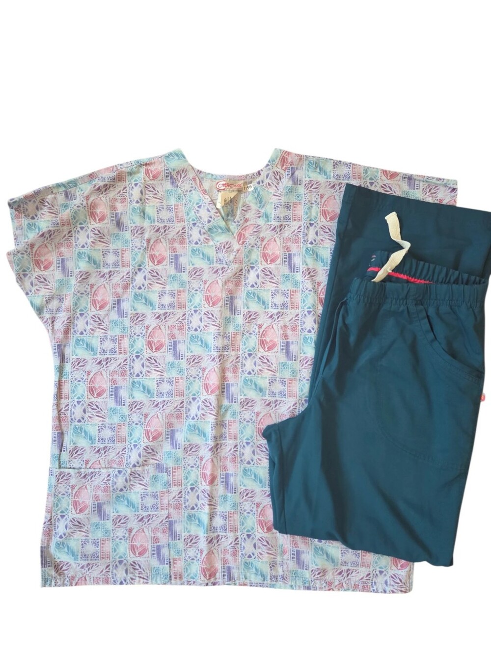 Leaves Scrub Set